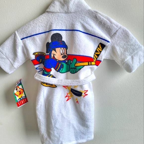 Mickey Mouse Robe/Hockey - NEW- - Picture 5 of 10
